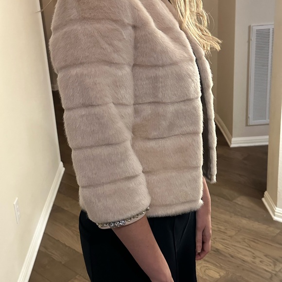 NWT Ted Baker Gillen faux fur cropped jacket (light pink) - Picture 4 of 12
